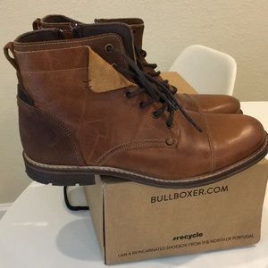 NIB Bullboxer Boot